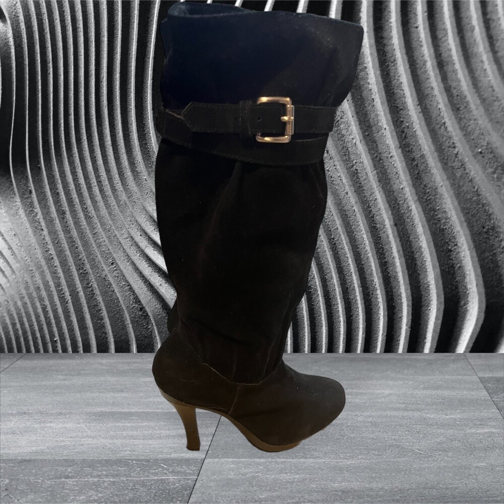 Woman's Size 7 Leather Boot - Picture 3 of 5